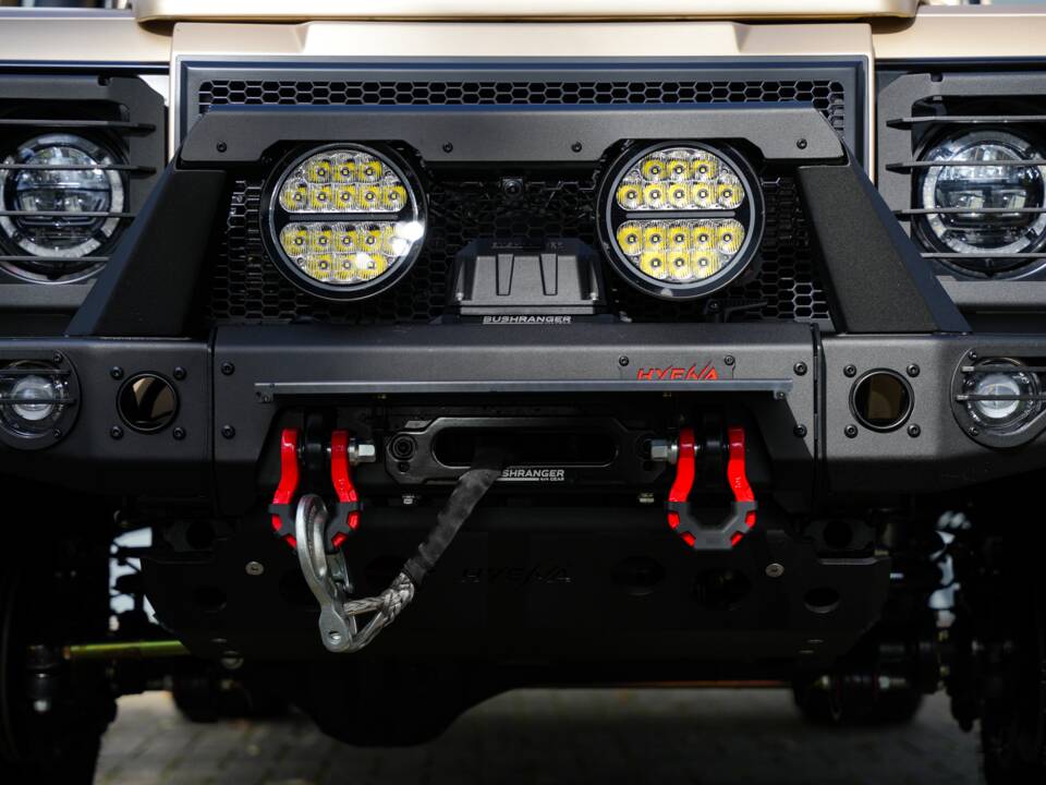 Bild 35/58 von Land Rover Defender 110 (2013)
