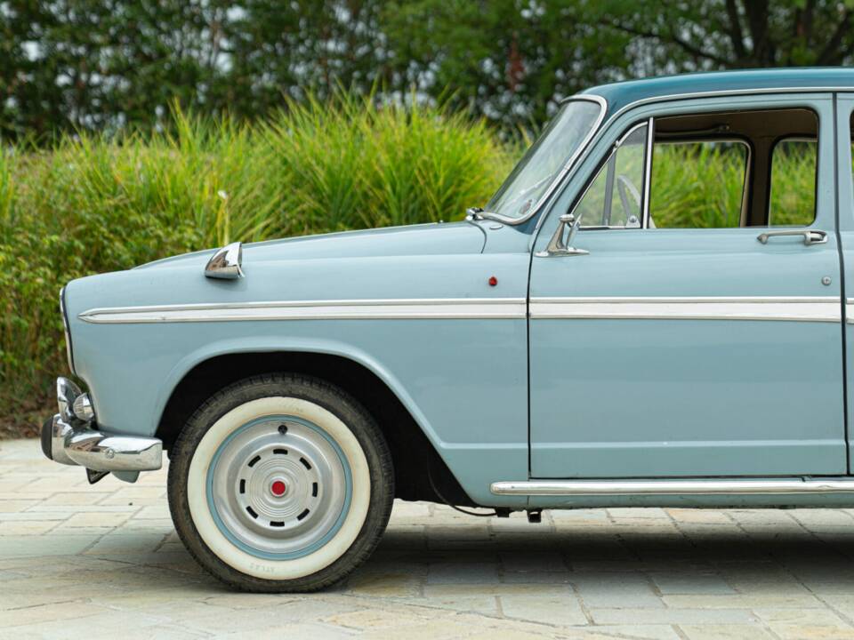 Afbeelding 29/50 van SIMCA Aronde P 60 Monthléry Spéciale (1960)