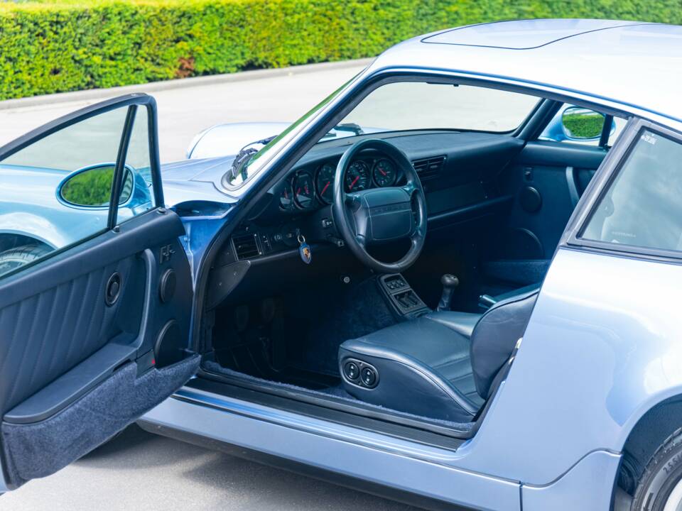 Afbeelding 9/42 van Porsche 911 Carrera 4 (1992)