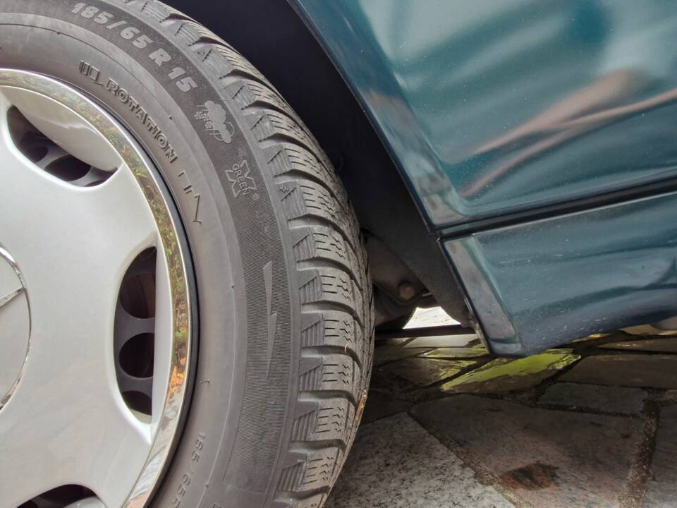 Afbeelding 30/38 van Mercedes-Benz E 200 (1995)