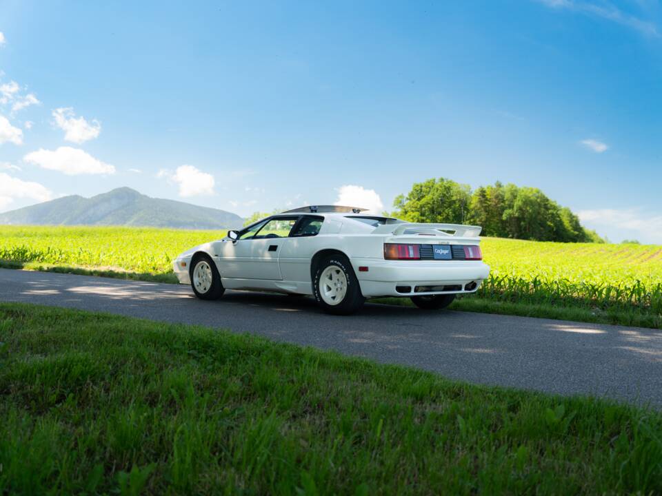 Imagen 2/7 de Lotus Esprit Turbo HC (1988)