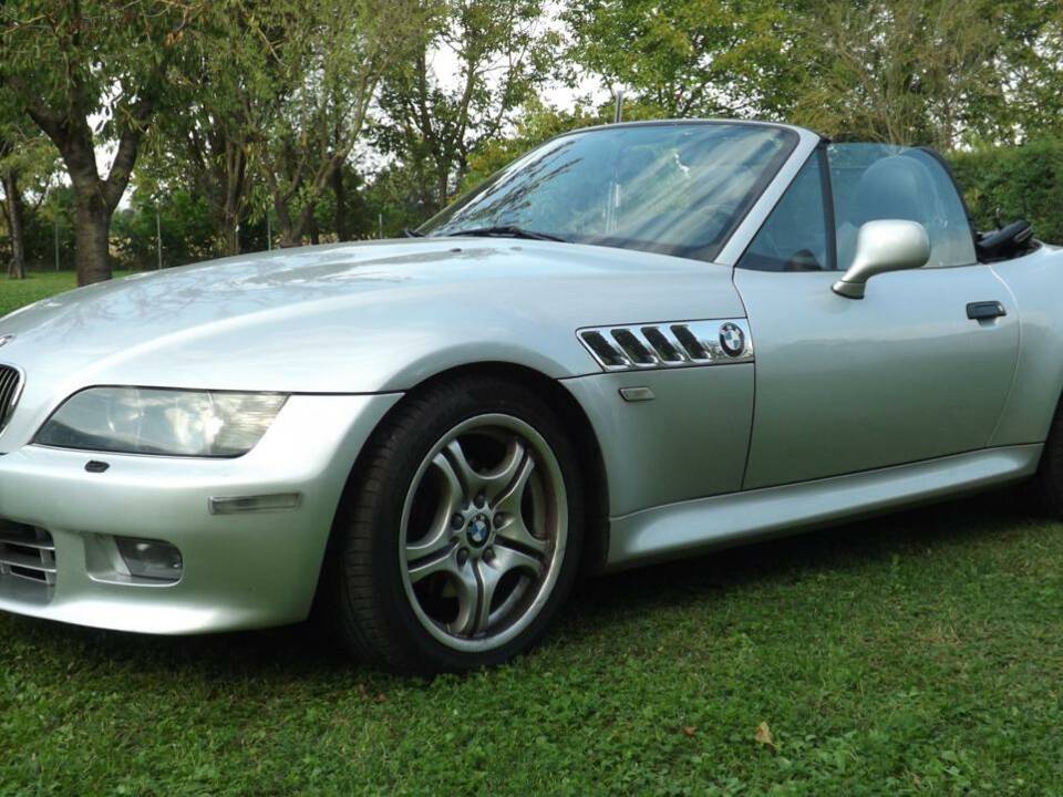 Image 2/50 of BMW Z3 2.8 (2000)