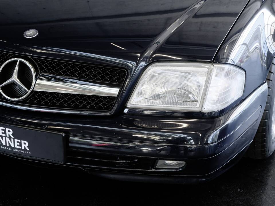 Image 39/46 of Mercedes-Benz SL 320 (1998)