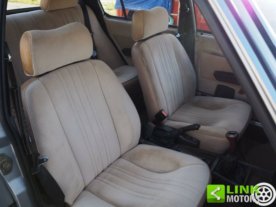 Image 21/50 of Alfa Romeo Alfetta 2.0 Li "America" (1982)
