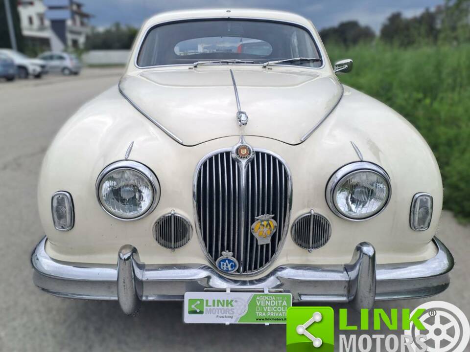 Image 2/10 de Jaguar Mk II 2.4 (1959)