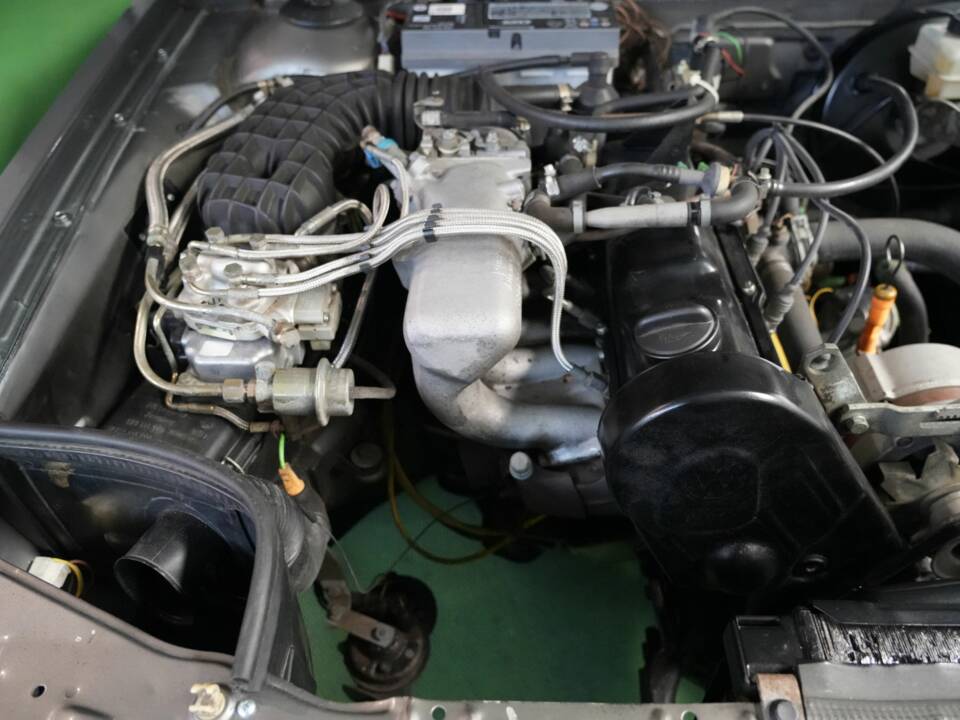 Bild 24/42 von Volkswagen Passat Variant 1.8 (1986)