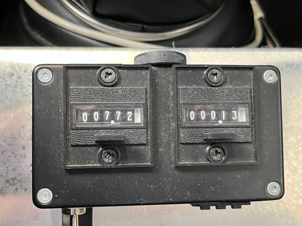 Image 3/39 of Alfa Romeo Giulia GT 1300 Junior (1970)