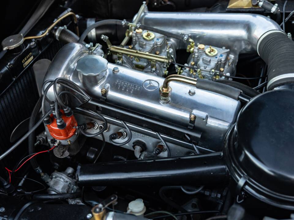 Image 27/43 of Mercedes-Benz 190 SL (1959)