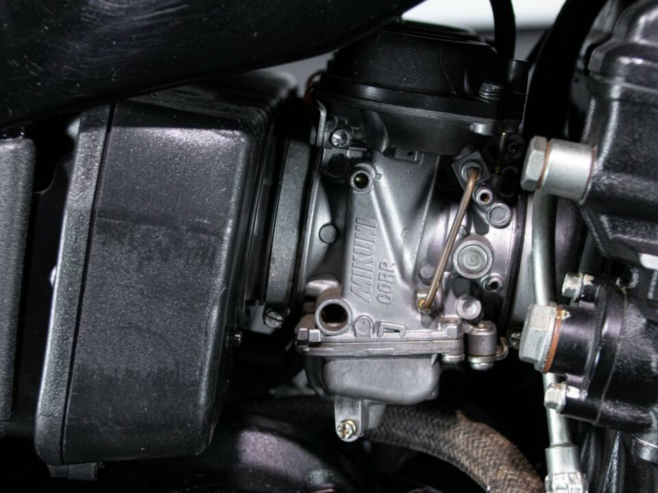Bild 37/50 von Triumph Speed Triple (1995)