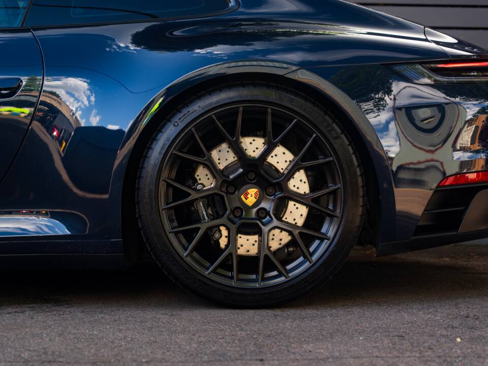 Afbeelding 12/70 van Porsche 911 Carrera GTS (2021)
