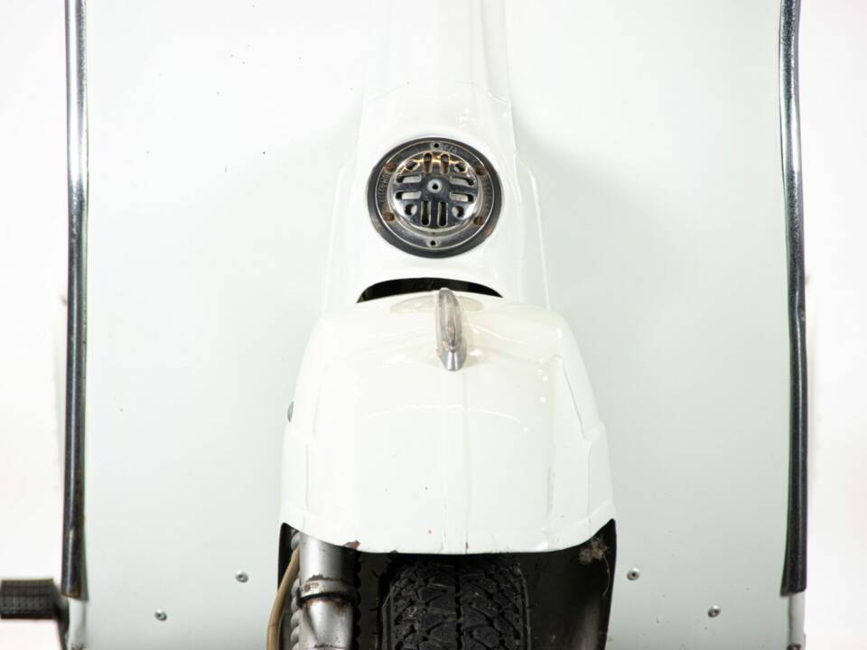 Bild 37/50 von Piaggio Vespa 125 Super (1966)