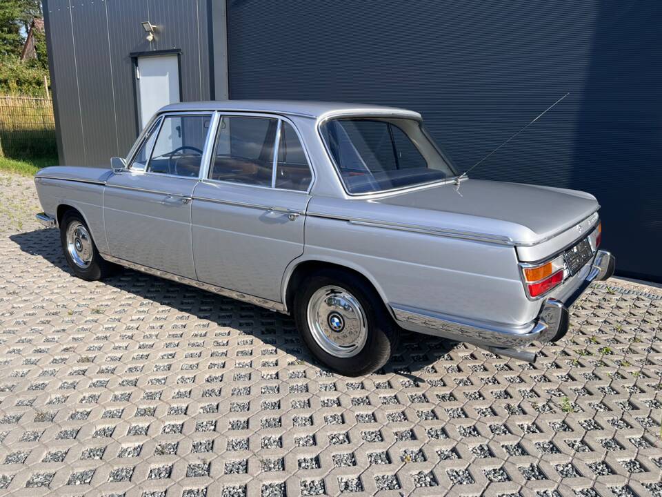 Image 6/30 of BMW 2000 tilux (1968)