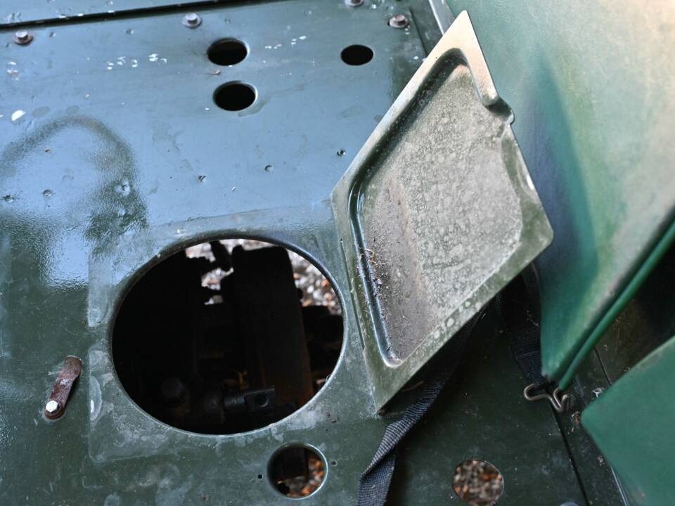 Image 30/50 of Land Rover 80 (1949)