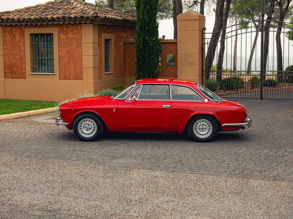 Bild 4/19 von Alfa Romeo 1750 Berlina (1970)