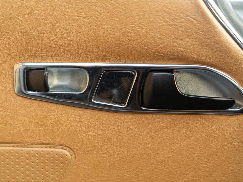 Image 43/50 de Mercedes-Benz 300 SL (1986)