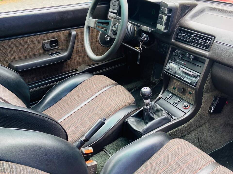 Imagen 12/17 de Audi quattro (1983)
