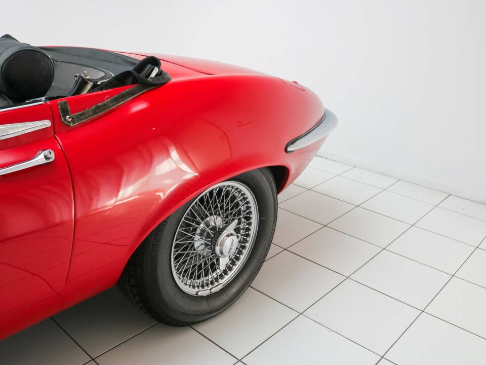 Bild 30/48 von Jaguar E-Type V12 (1973)