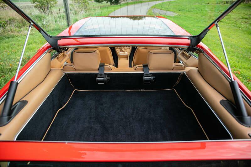 Bild 28/50 von Lamborghini Espada 400 GT (1971)