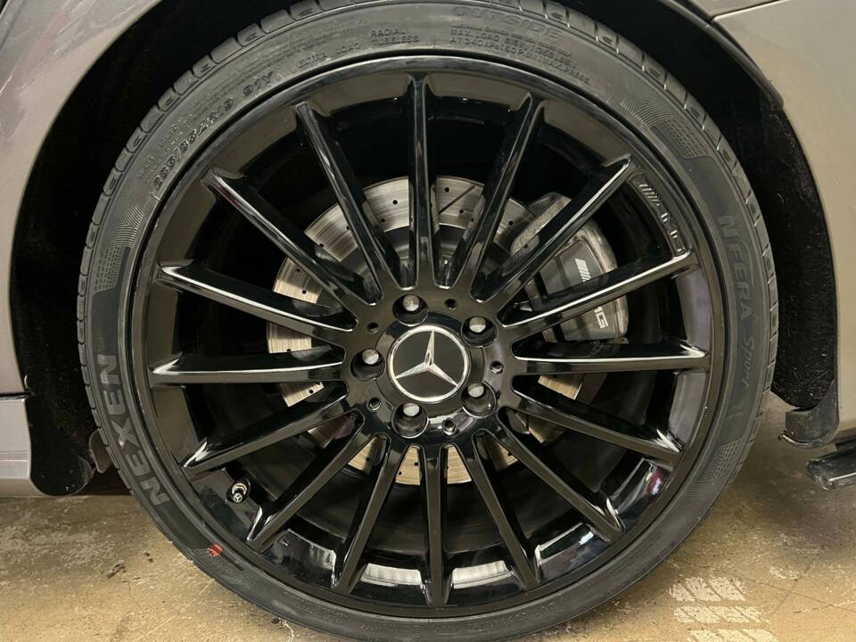 Bild 12/16 von Mercedes-AMG CLA 45 Shooting Brake (2019)