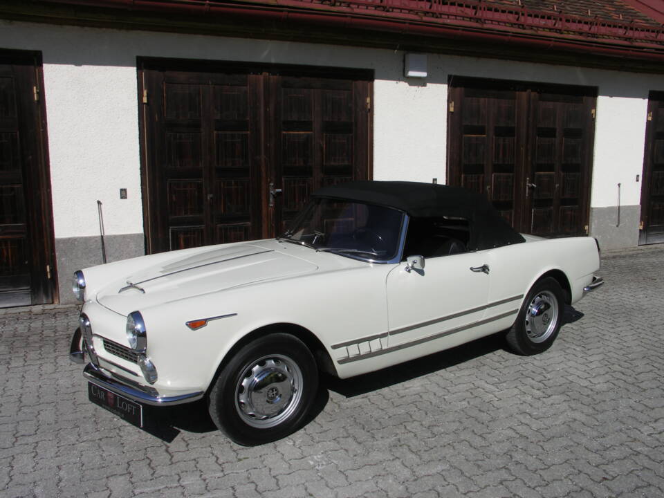 Image 34/40 of Alfa Romeo 2000 Spider (1959)