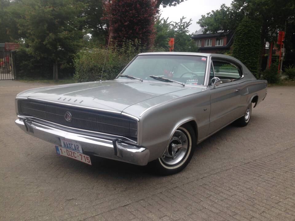Image 1/12 of Dodge Charger (1966)