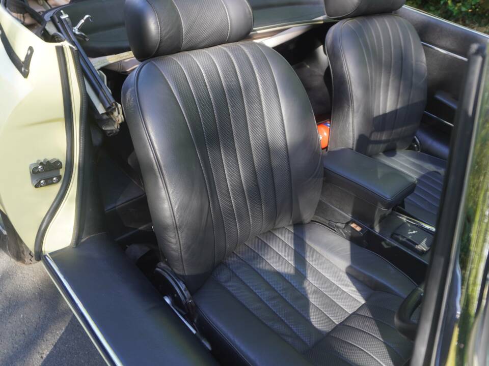 Bild 10/19 von Jaguar E-Type V12 (1972)