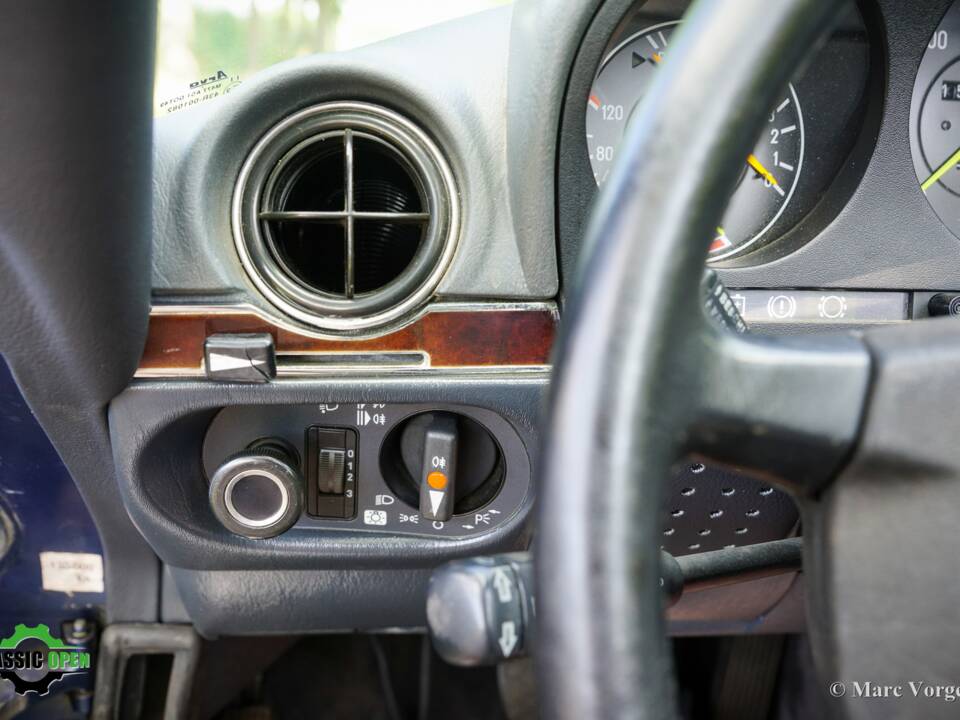 Immagine 59/60 di Mercedes-Benz 420 SL (1987)