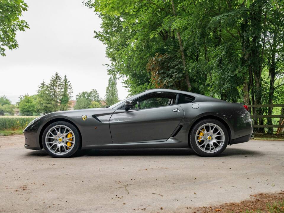 Image 8/50 de Ferrari 599 GTB Fiorano (2006)