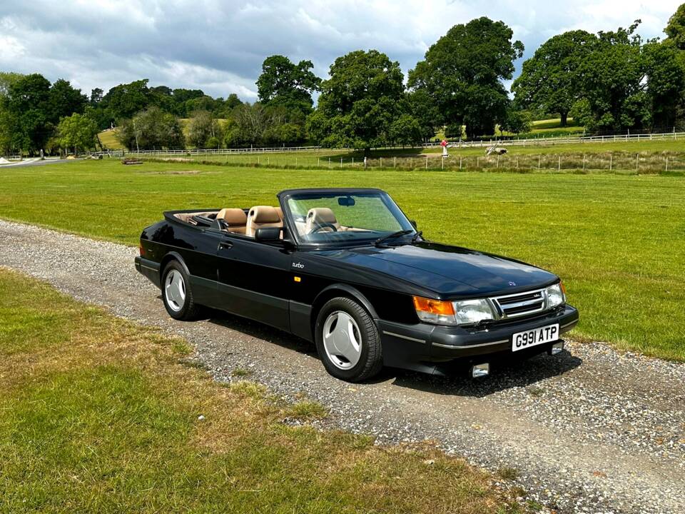 Imagen 2/37 de Saab 900 Turbo 16V (1989)
