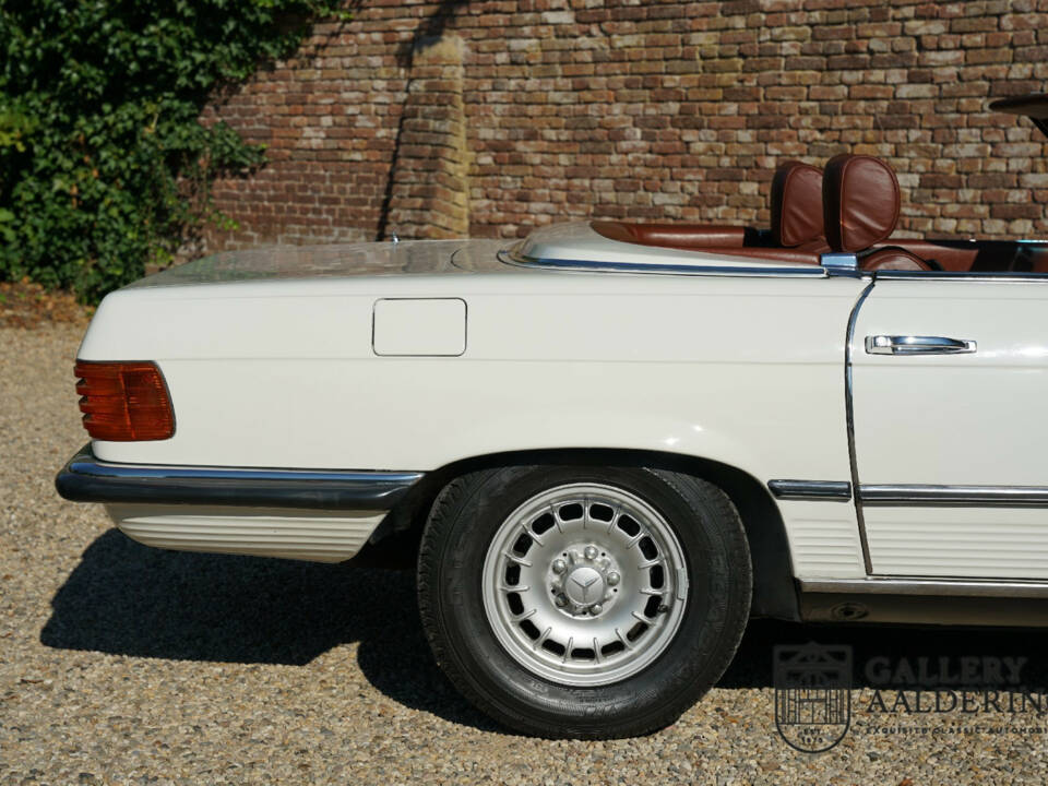 Image 47/50 of Mercedes-Benz 380 SL (1982)