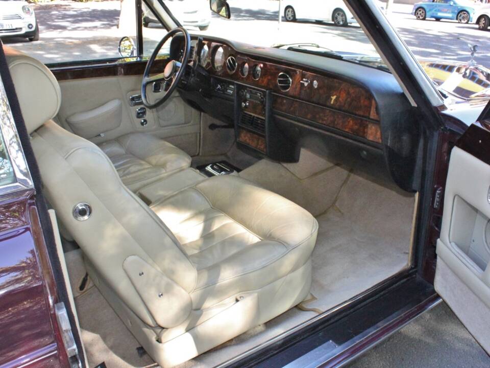 Bild 9/17 von Rolls-Royce Corniche I (1976)