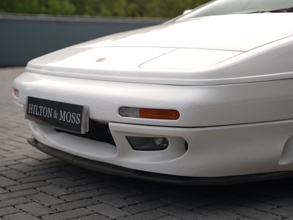 Image 28/50 of Lotus Esprit S4 (1994)