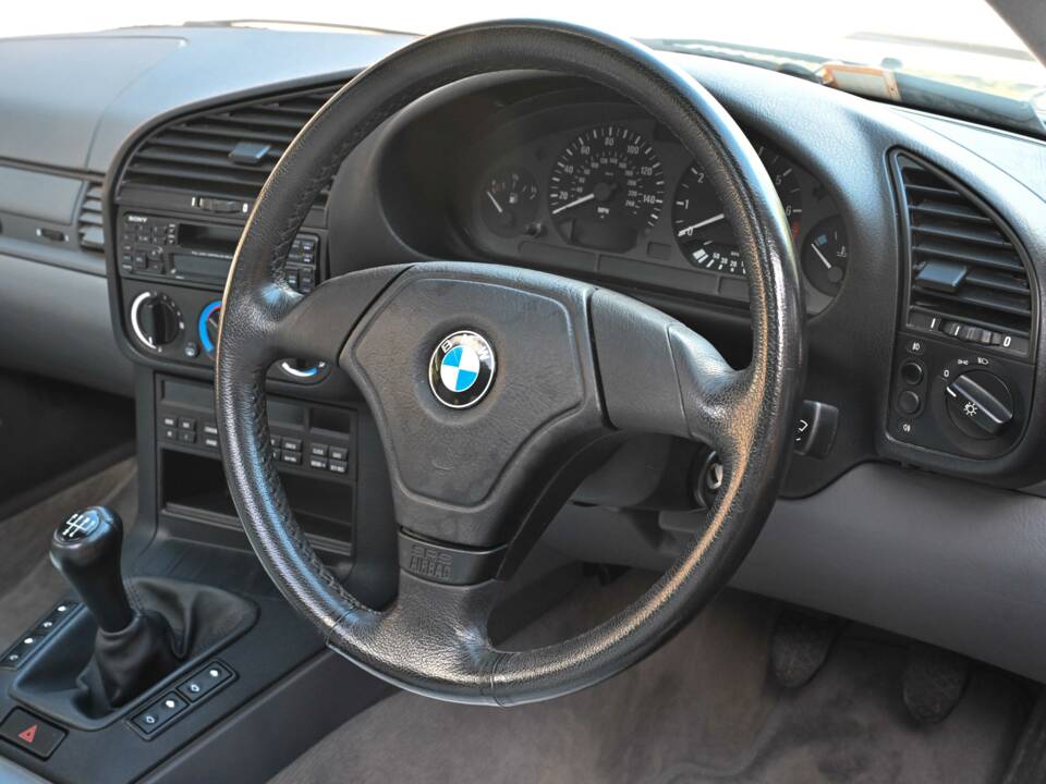 Imagen 29/47 de BMW 328i (1995)