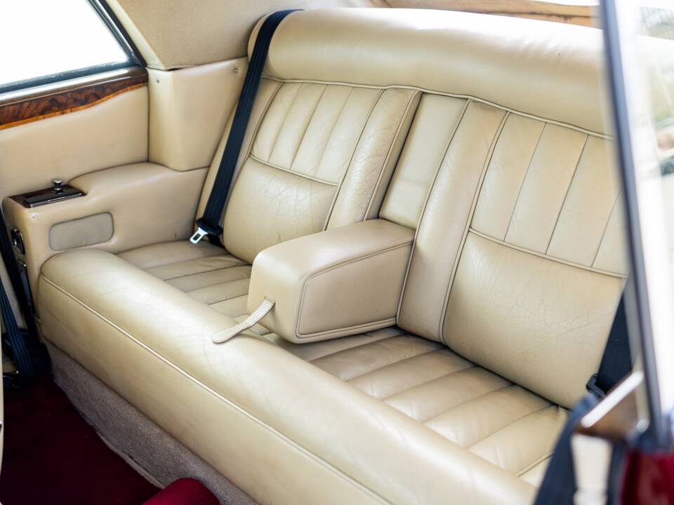 Afbeelding 7/50 van Rolls-Royce Corniche I (1982)