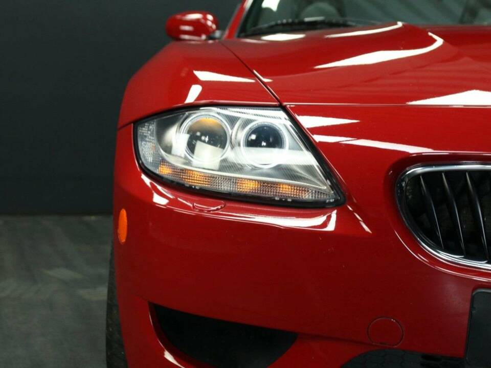 Image 34/50 of BMW Z4 M Roadster (2006)