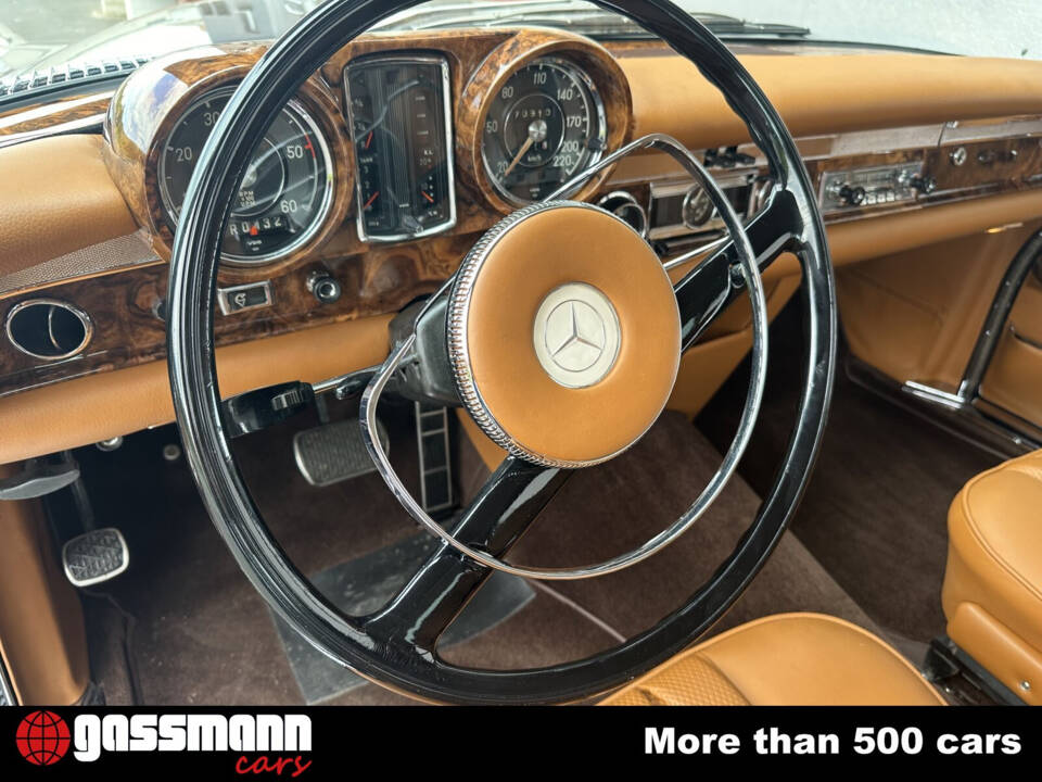 Image 10/15 of Mercedes-Benz 600 (1964)