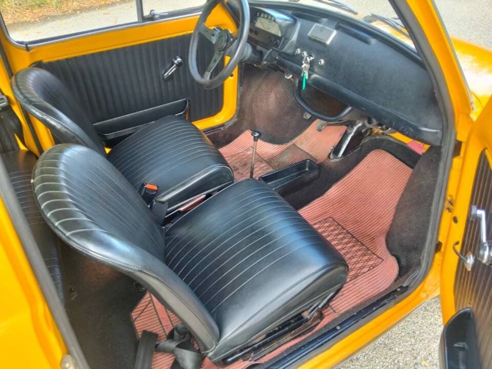 Image 14/33 of FIAT 500 L (1970)
