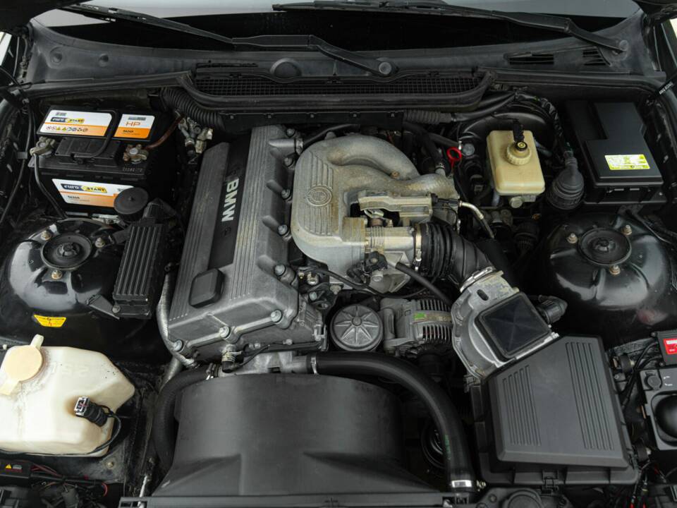 Image 43/50 of BMW 318 (1994)