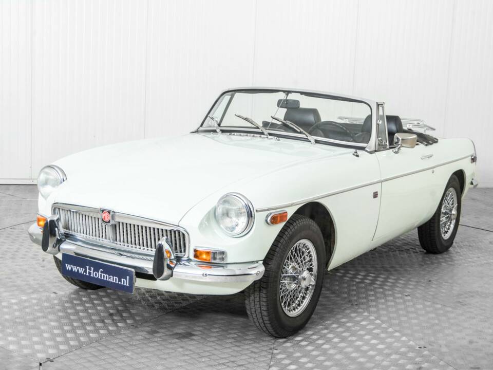 Bild 17/50 von MG MGB (1975)