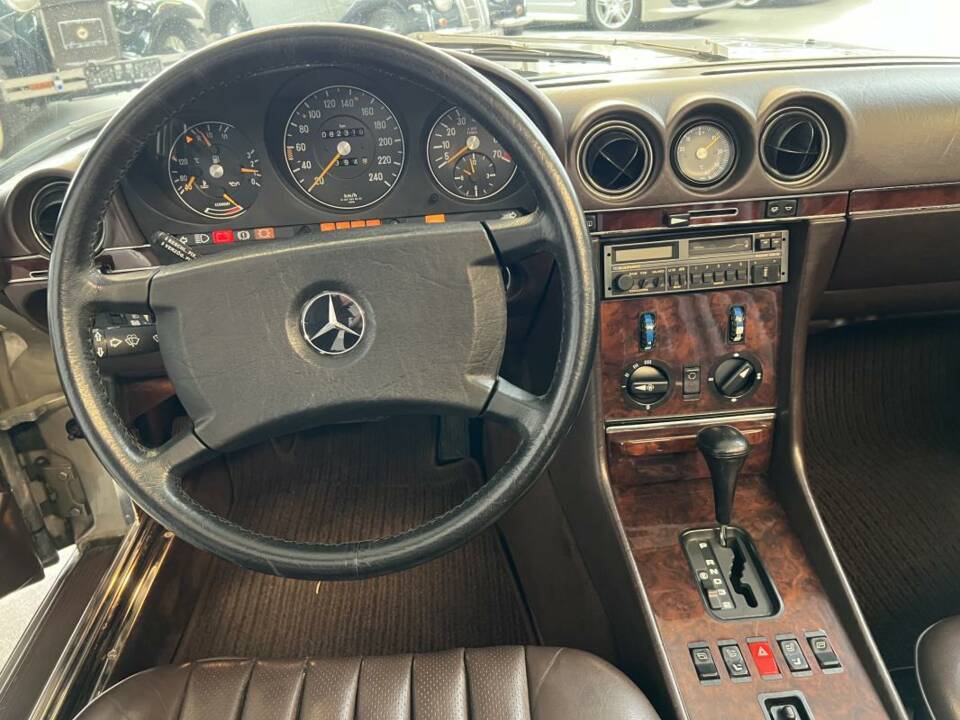 Image 19/40 of Mercedes-Benz 300 SL (1986)