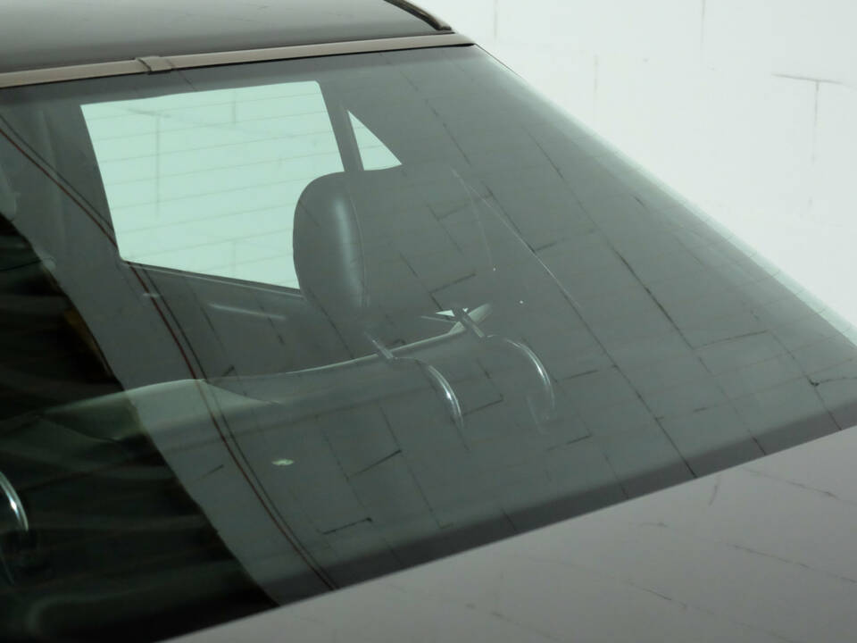 Image 7/40 of Mercedes-Benz 250 TD (1990)