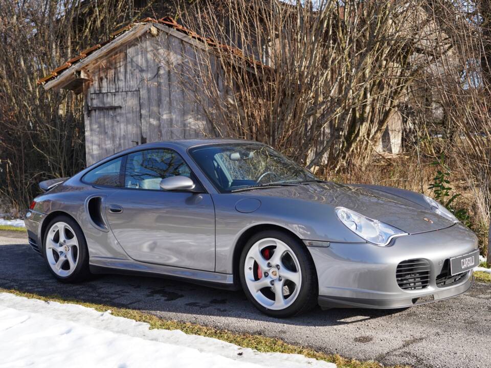 Immagine 4/18 di Porsche 911 Turbo (2001)