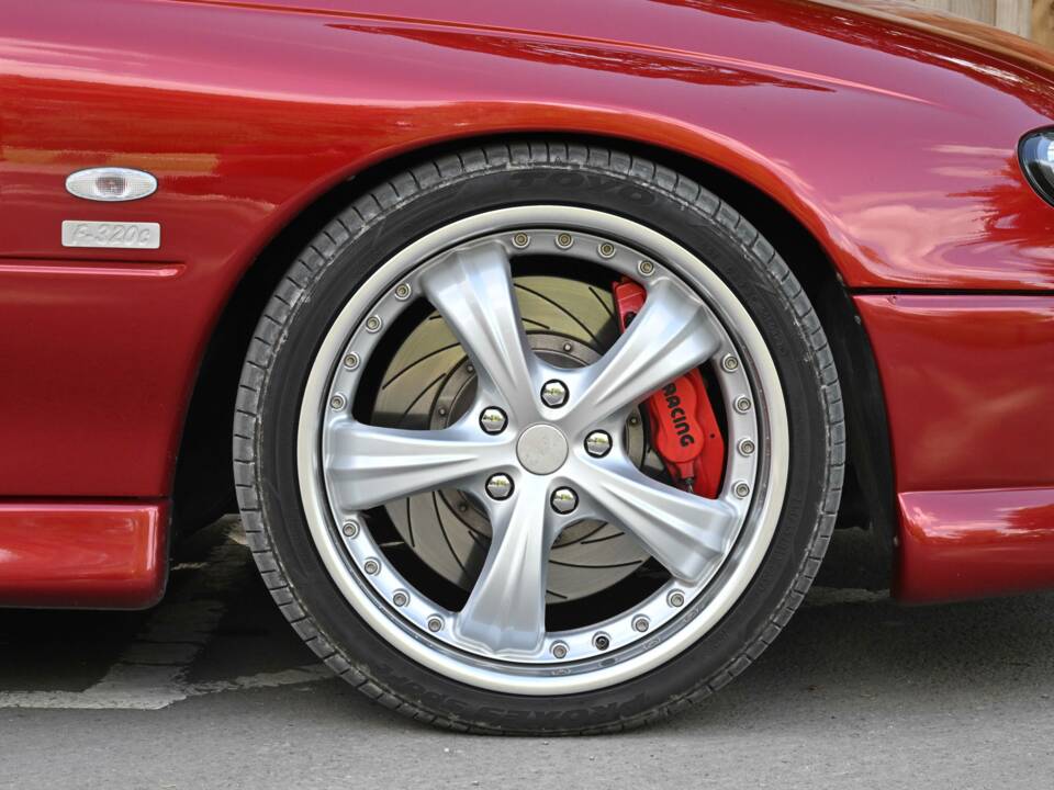 Image 31/35 of Holden Monaro CAPA F 320 C (2003)