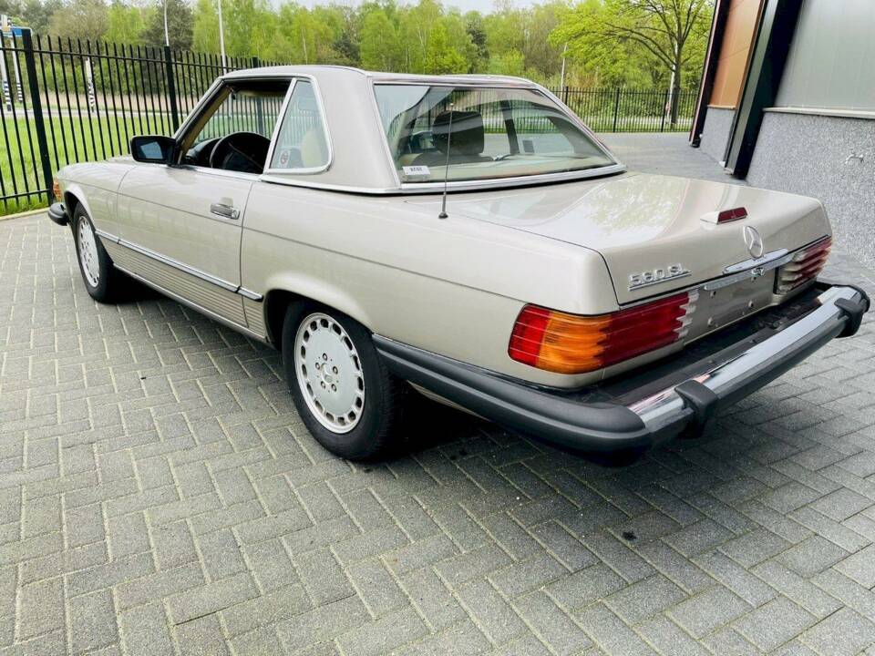 Bild 6/36 von Mercedes-Benz 560 SL (1989)