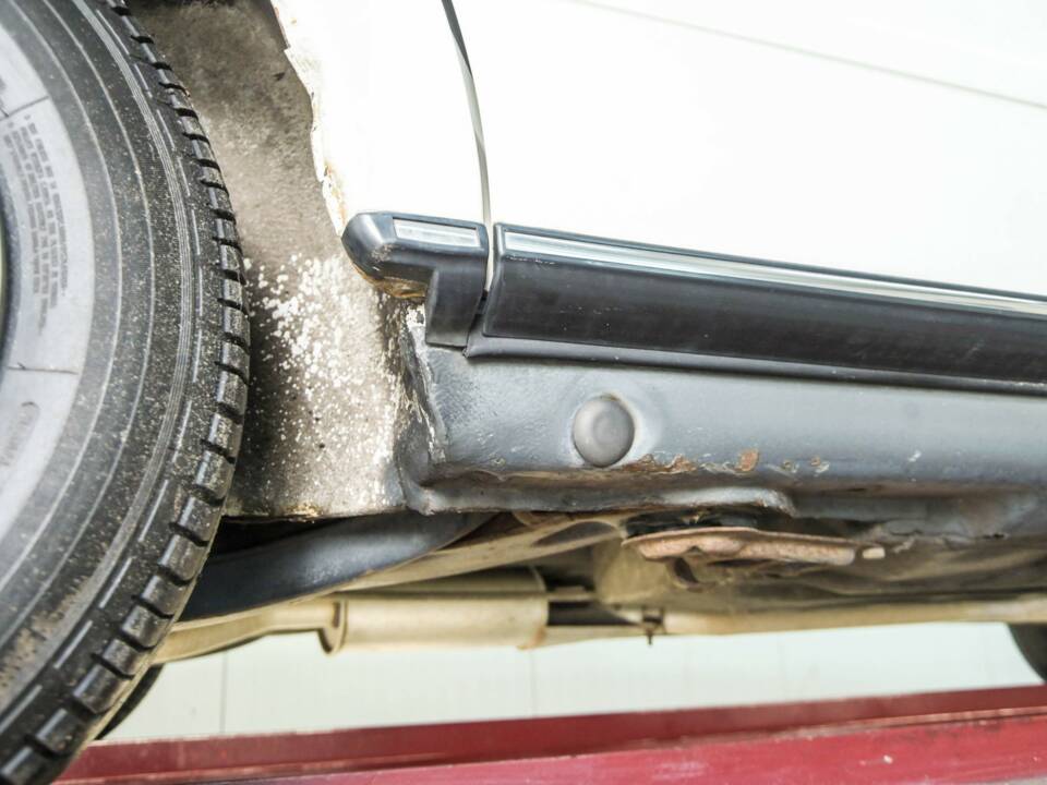 Image 48/50 of Mercedes-Benz 300 D (1980)