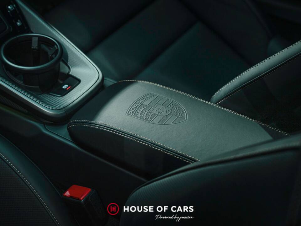 Image 22/24 of Porsche 911 Carrera 4S (2023)