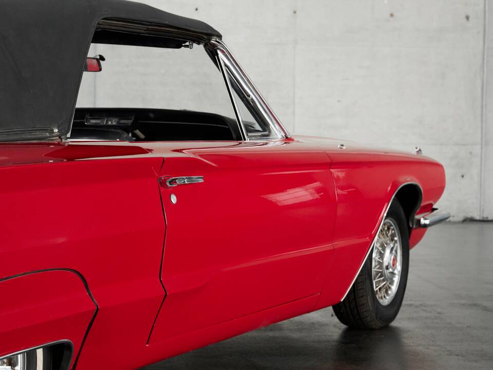 Bild 22/50 von Ford Thunderbird (1966)