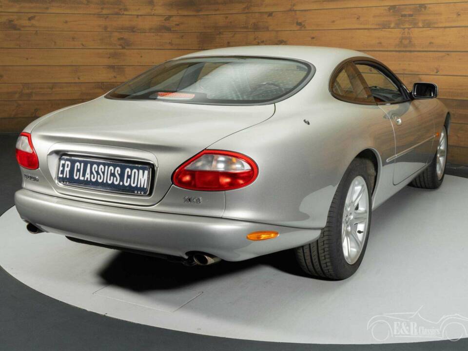 Bild 3/19 von Jaguar XK8 4.0 (2000)