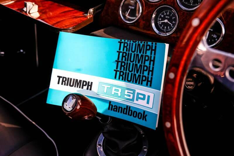 Image 19/30 of Triumph TR 5 PI (1968)