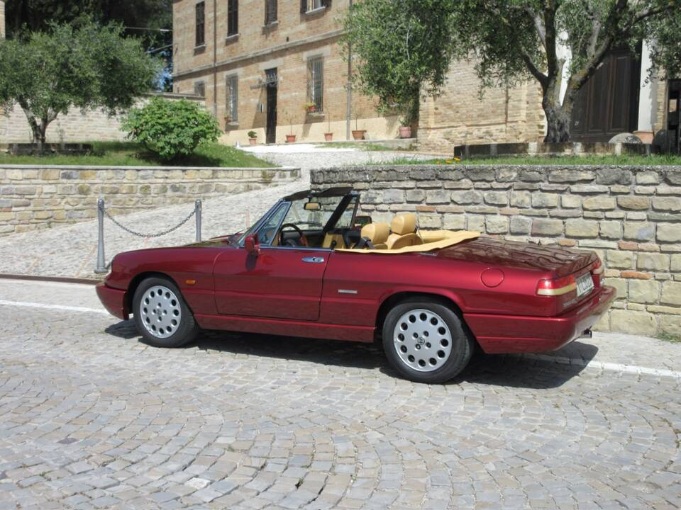 Bild 6/26 von Alfa Romeo 2.0 Spider (1990)